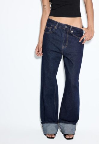 D92 Straight Wide-Leg Jeans