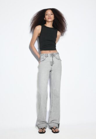 D92 Straight Wide-Leg Jeans