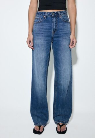 D92 Straight Wide-Leg Jeans