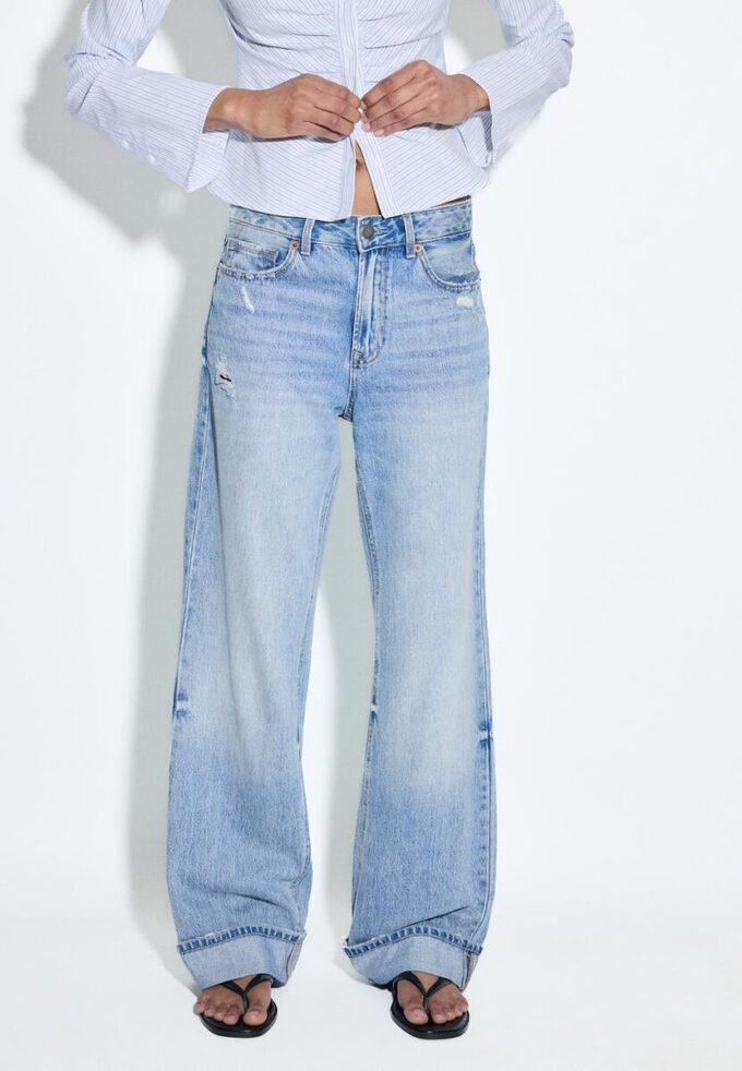 D92 Straight Wide-Leg Jeans