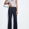 D92 Straight Wide-Leg Jeans