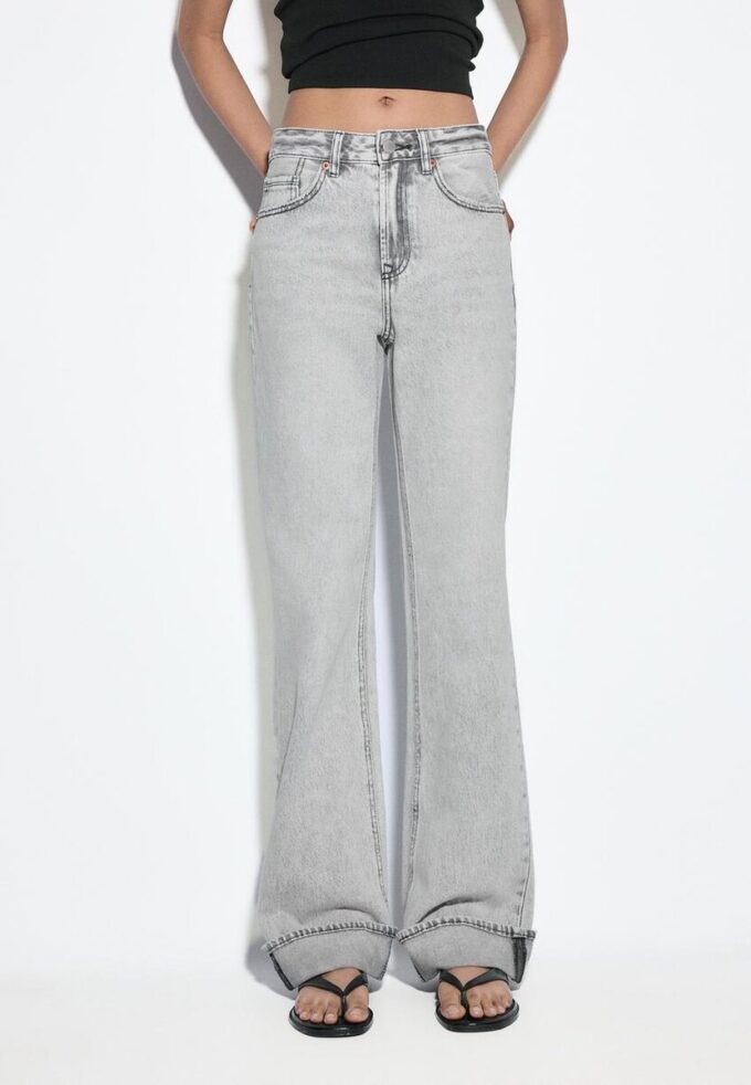 D92 Straight Wide-Leg Jeans