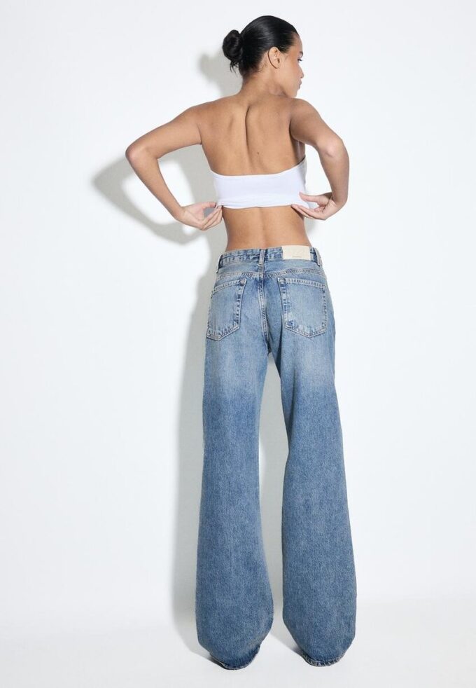 D92 Straight Wide-Leg Jeans