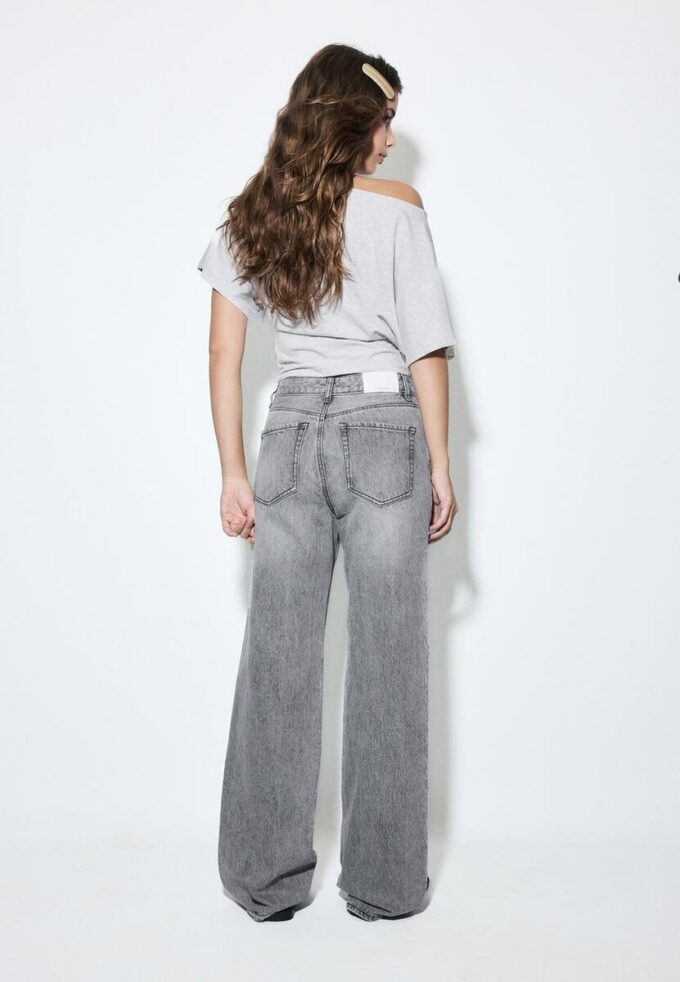 D92 Straight Wide-Leg Jeans