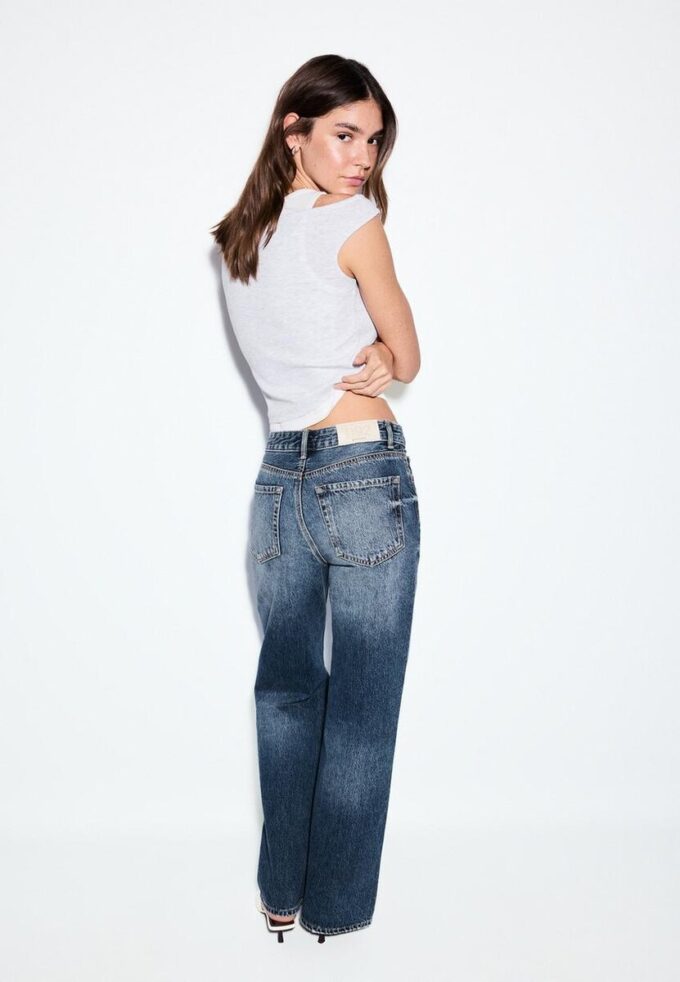 D92 Straight Wide-Leg Jeans