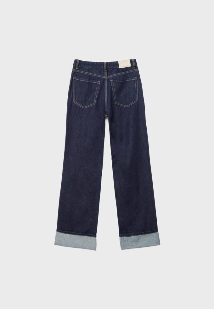 D92 Straight Wide-Leg Jeans