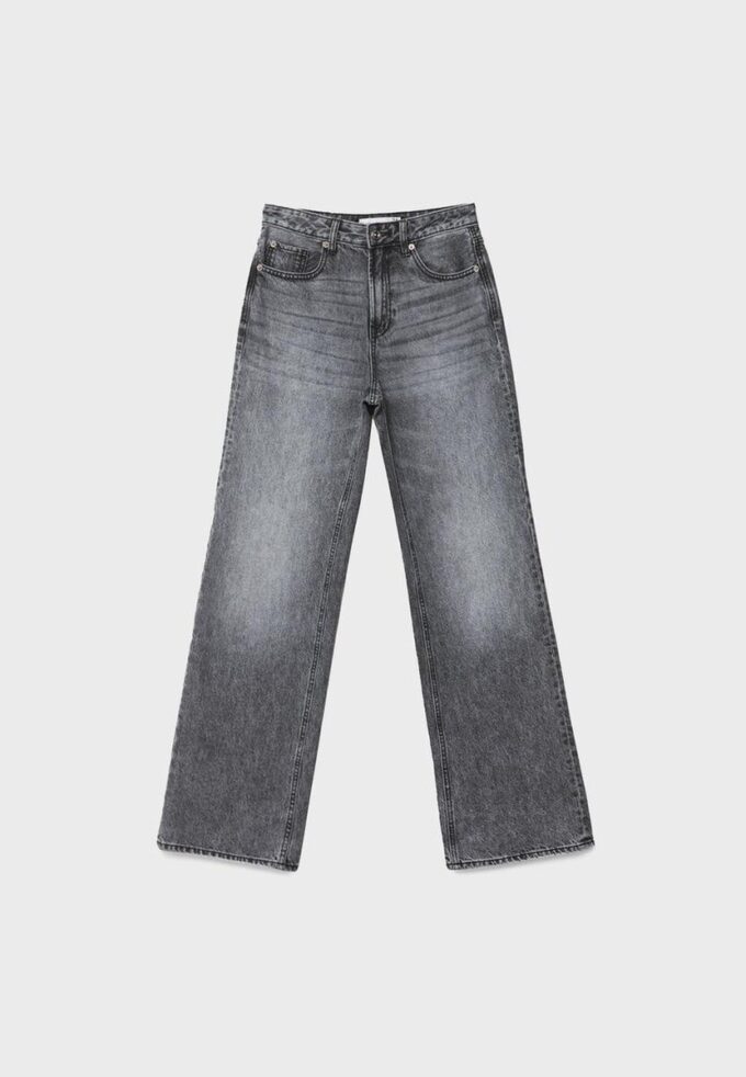 D92 Straight Wide-Leg Jeans