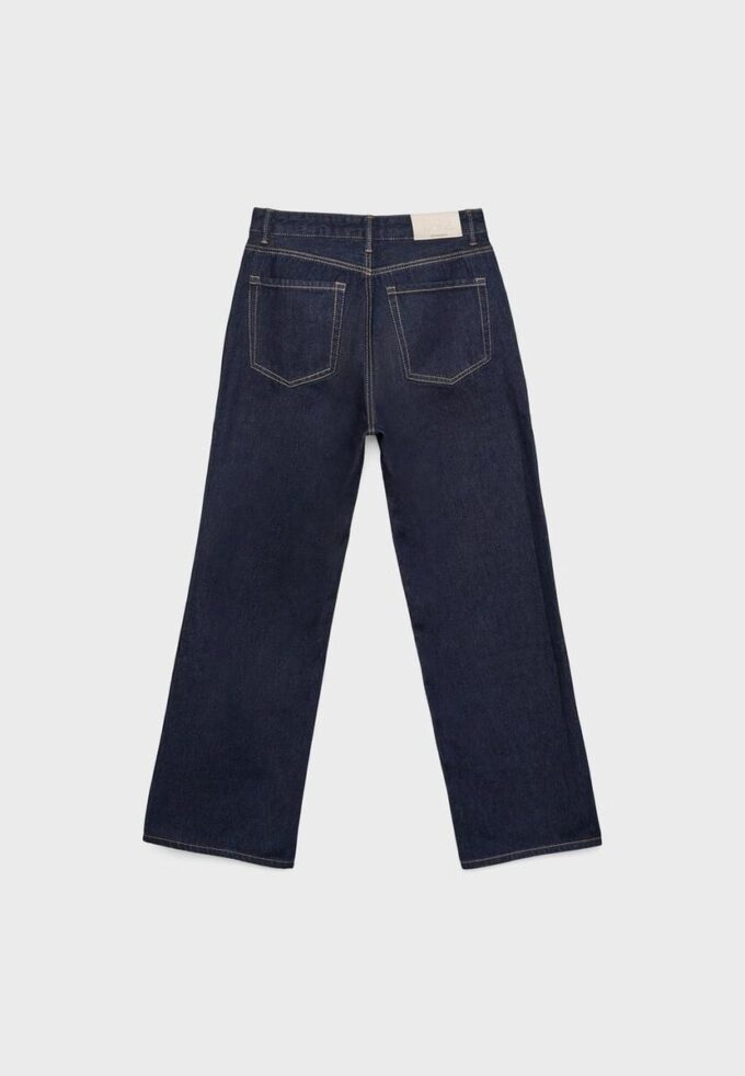 D92 Straight Wide-Leg Jeans