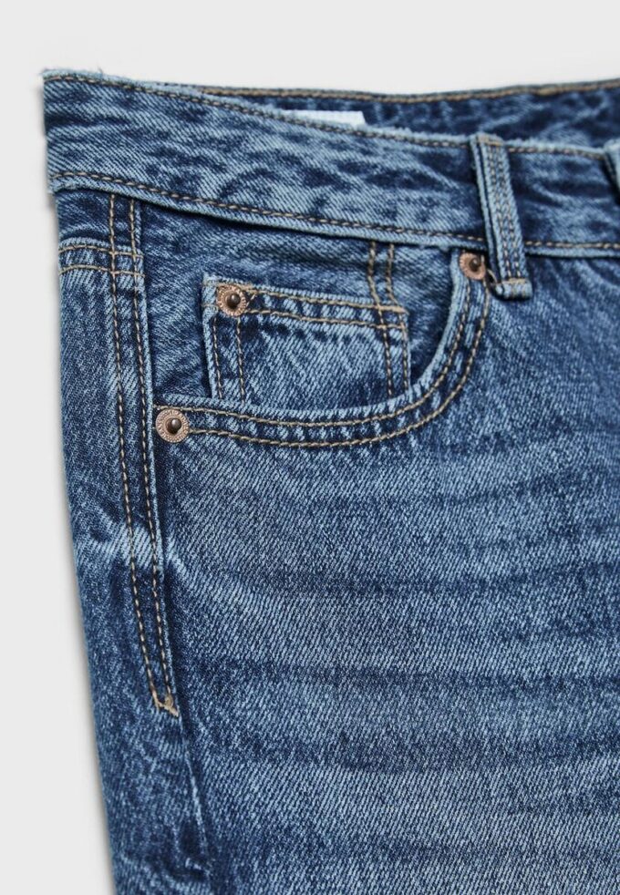 D92 Straight Wide-Leg Jeans