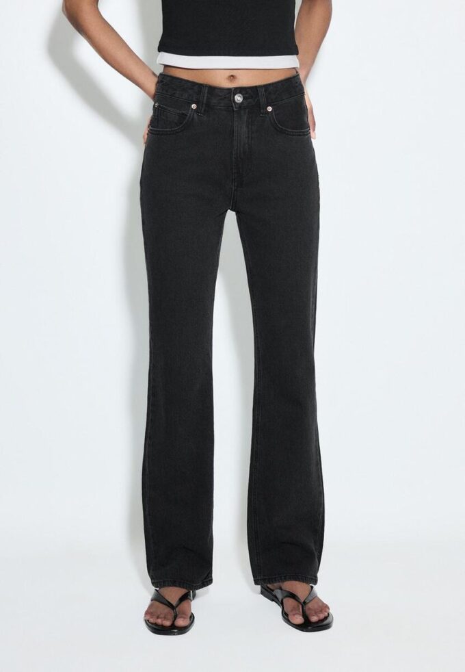 D98 Straight-Leg Jeans