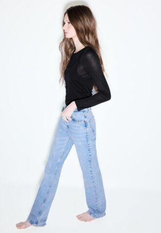D98 Straight-Leg Jeans