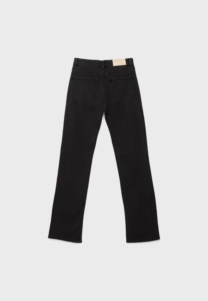 D98 Straight-Leg Jeans