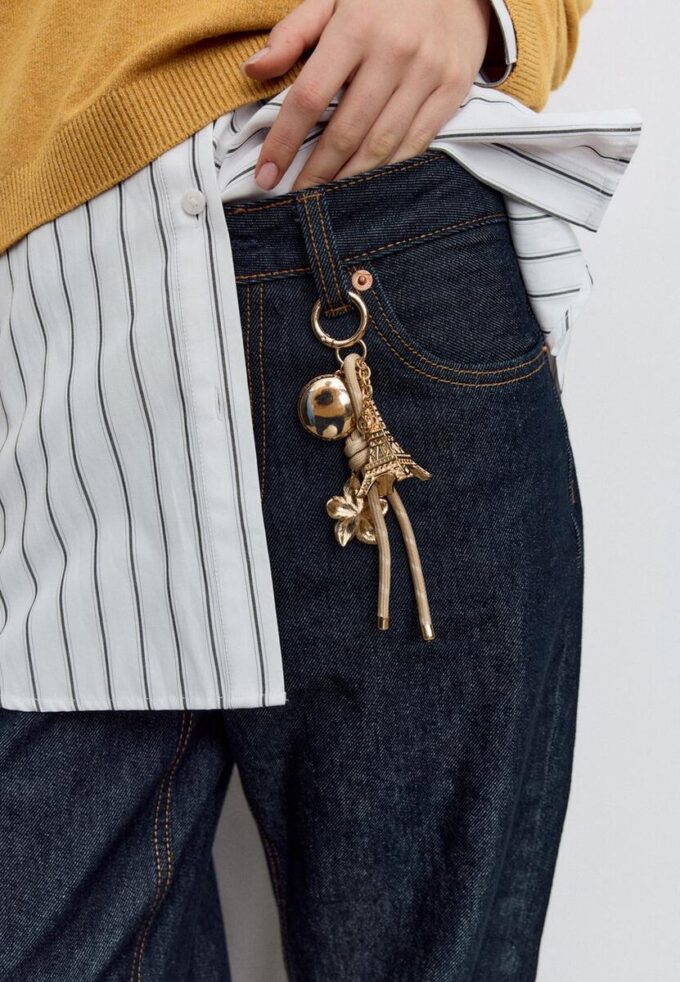 Eiffel Tower and Macarons Charm Keyring