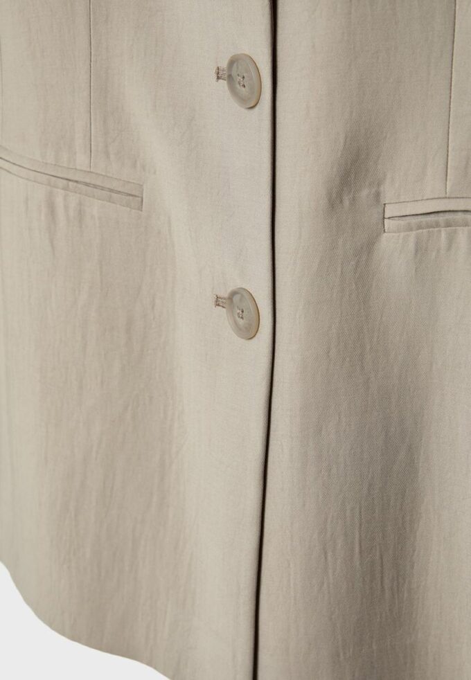 Fitted 3-Button Blazer Fitted 3-Button Blazer