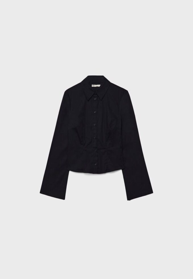 Fitted Shirt with Flowing Sleeves Fitted Shirt with Flowing Sleeves