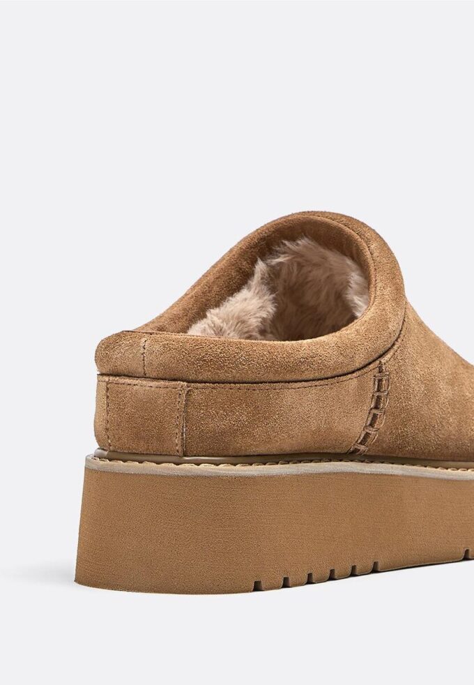 Flat Leather Clogs