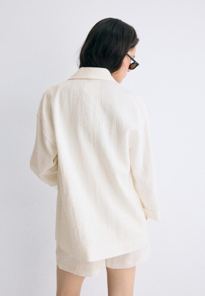 Flowing Double-Breasted Blazer