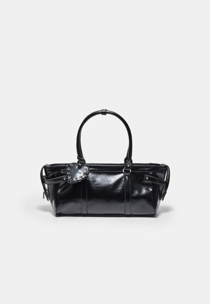 Heart Detail Shoulder Bag