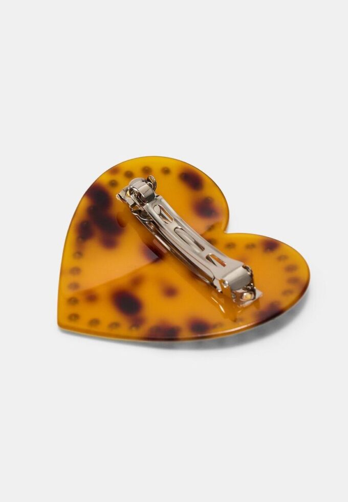 Heart Stud Fur Clip
