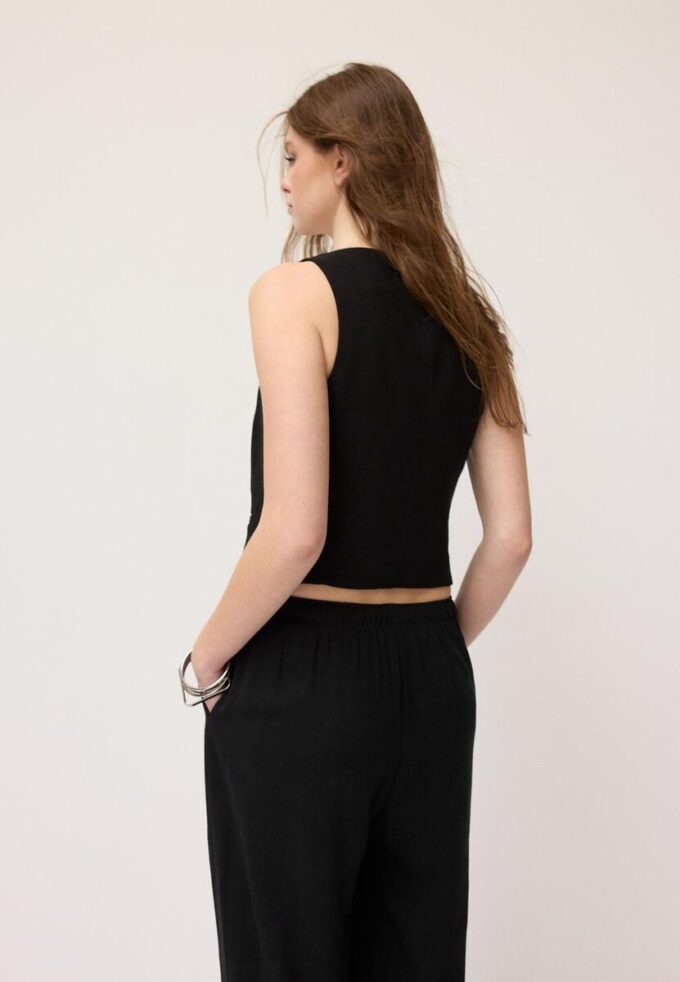 Linen Effect Buttoned Waistcoat Linen Effect Buttoned Waistcoat