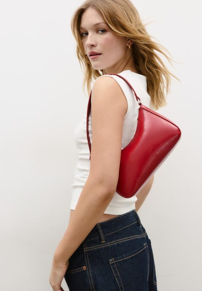 Long Chain Shoulder Bag