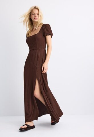 Loose-Fitting Maxi Dress with Criss-Cross Back Loose-Fitting Maxi Dress with Criss-Cross Back