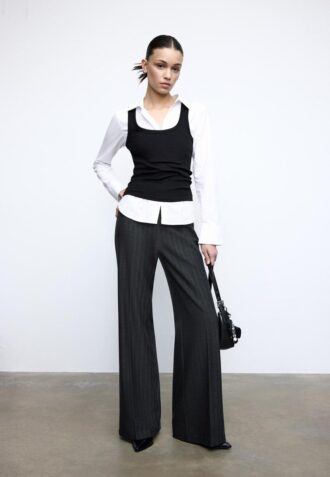 Loose-Fitting Smart Trousers