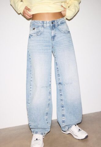 Low-Rise Barrel-Leg Jeans