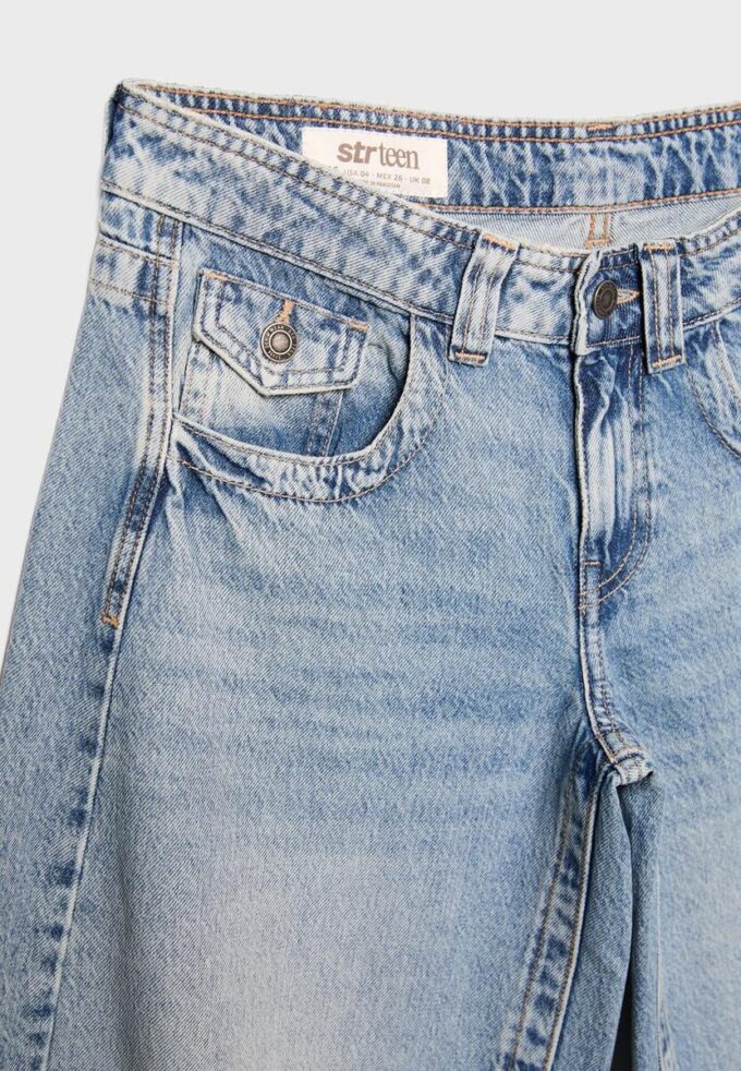 Low-Rise Barrel-Leg Jeans