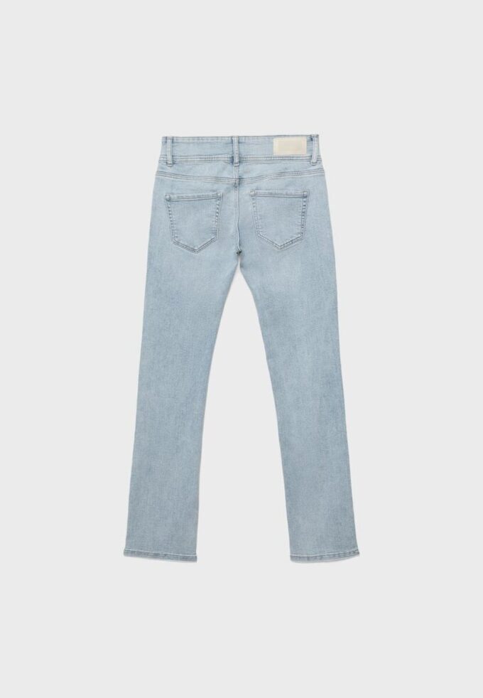 Low-Rise Slim Fit Jeans