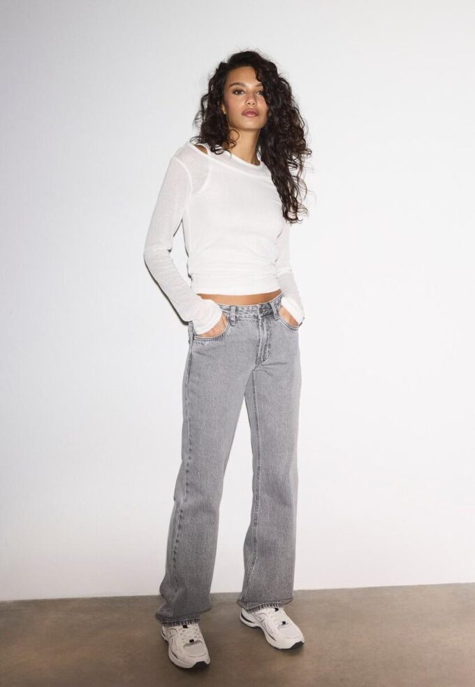 Low-Rise Straight Leg Jeans