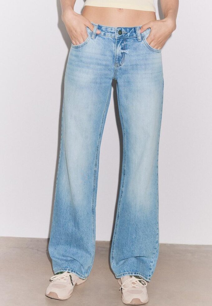 Low-Rise Straight-Leg Jeans