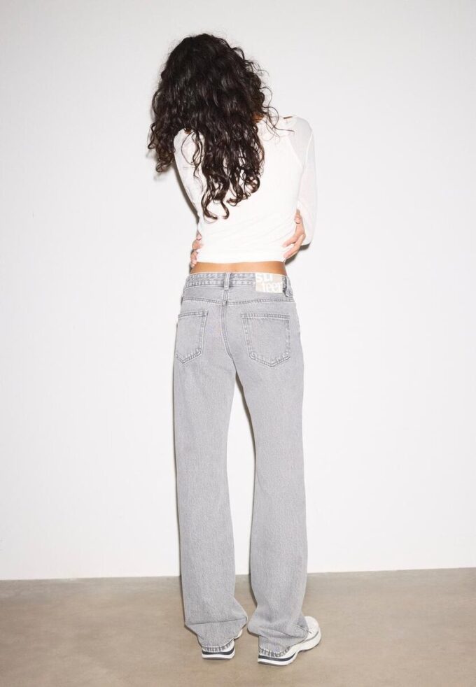 Low-Rise Straight Leg Jeans