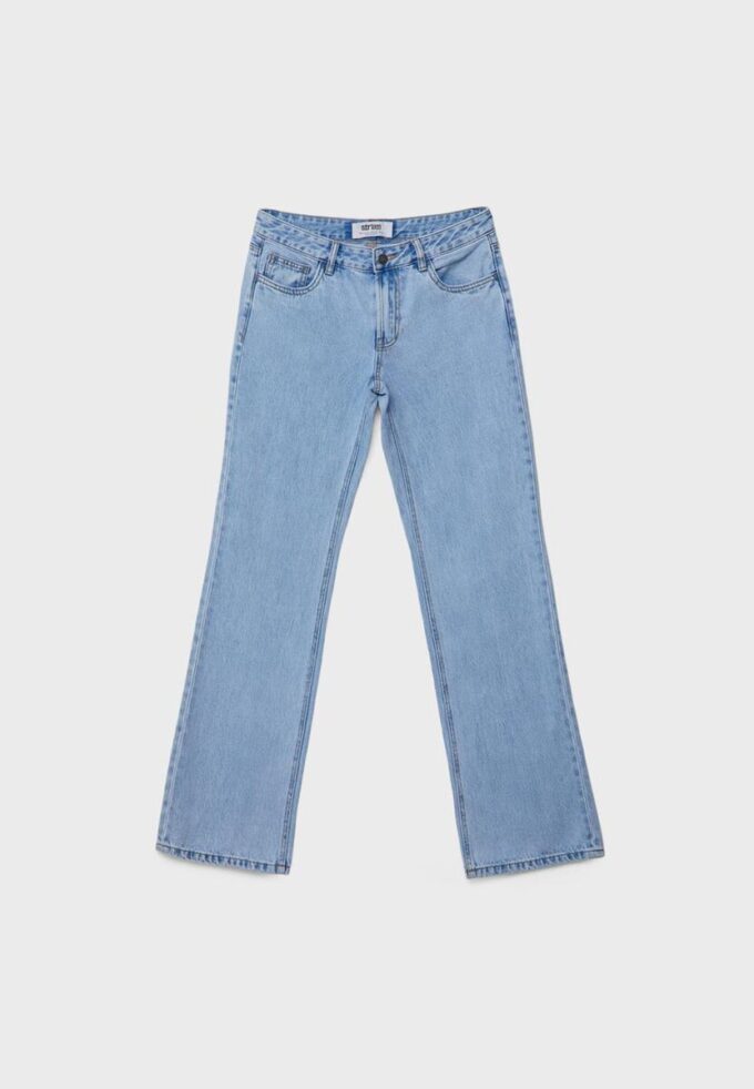 Low-Rise Straight Leg Jeans