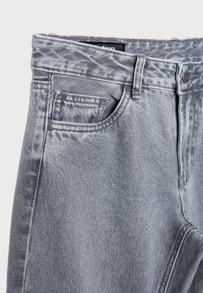 Low-Rise Straight Leg Jeans