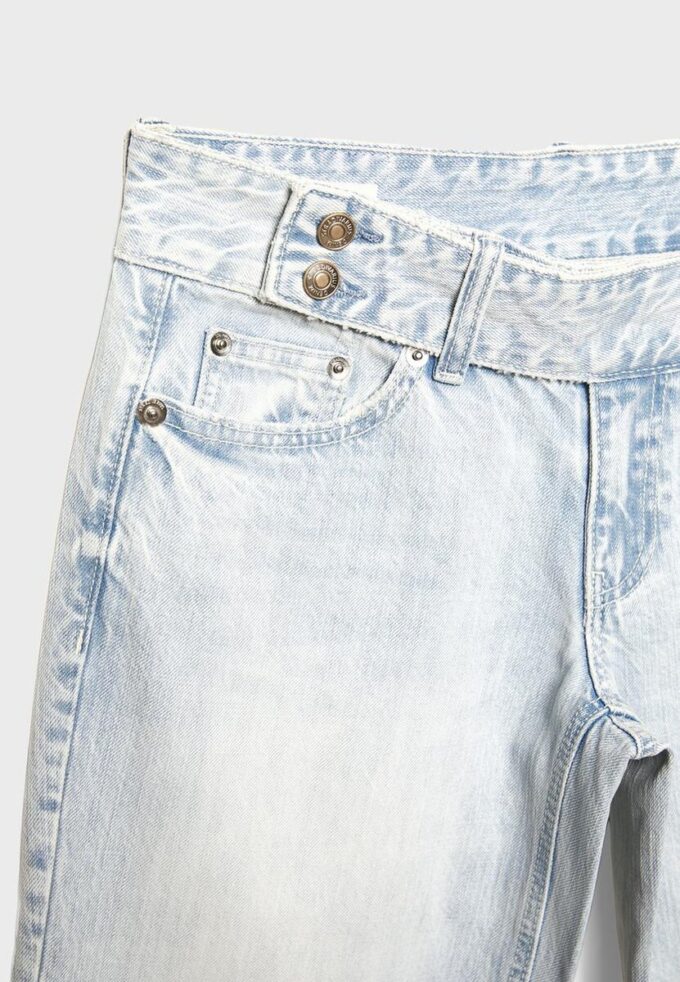 Low-Rise Straight-Leg Jeans with Hammer Waistband Low-Rise Straight-Leg Jeans with Hammer Waistband