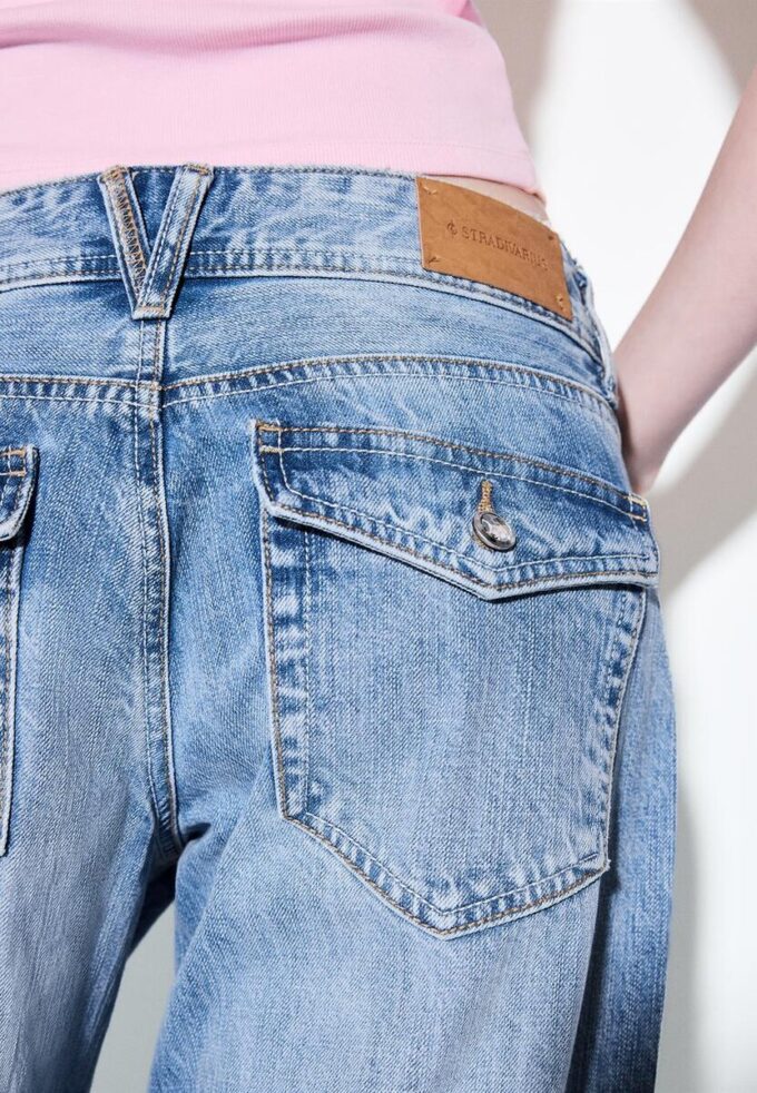 Low-Rise Wide-Leg Jeans with Jewel Button