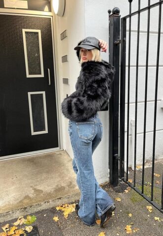 Low Waist Boot-Cut Jeans