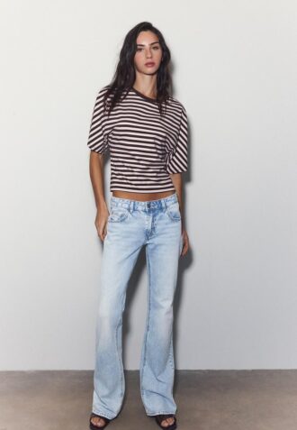 Low Waist Boot-Cut Jeans