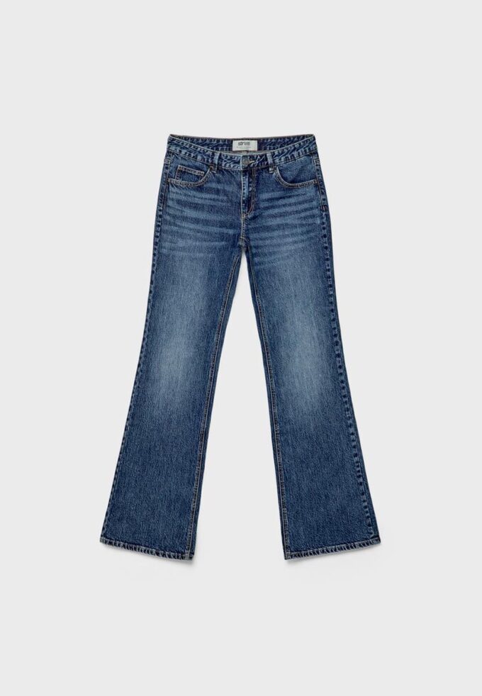 Low Waist Boot-Cut Jeans Low Waist Boot-Cut Jeans