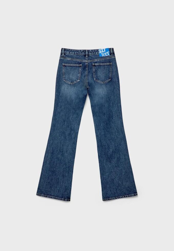 Low Waist Boot-Cut Jeans Low Waist Boot-Cut Jeans