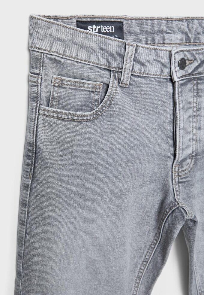 Low Waist Boot-Cut Jeans Low Waist Boot-Cut Jeans