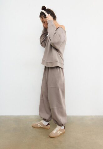 Plush Balloon Jogger Trousers