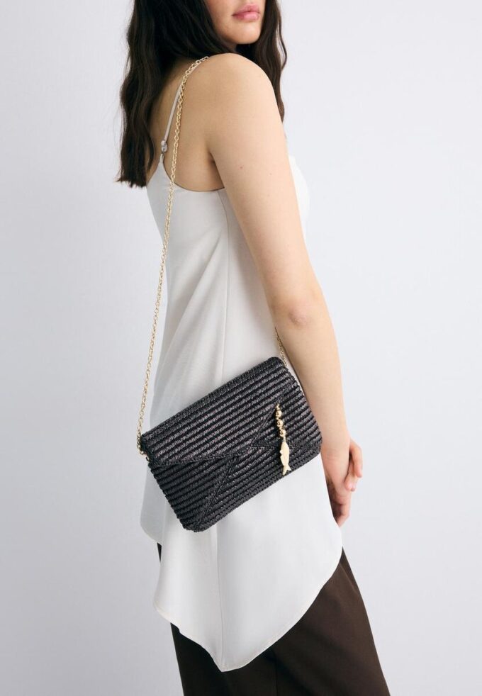 Raffia-Effect Envelope Crossbody Bag
