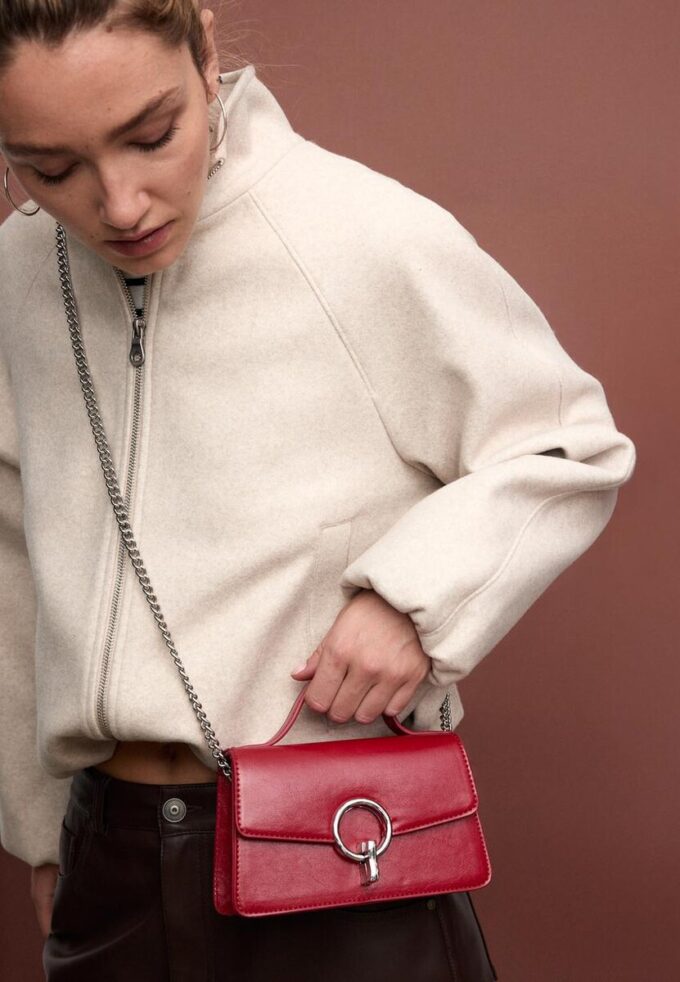 Round-Clasp Shoulder Bag