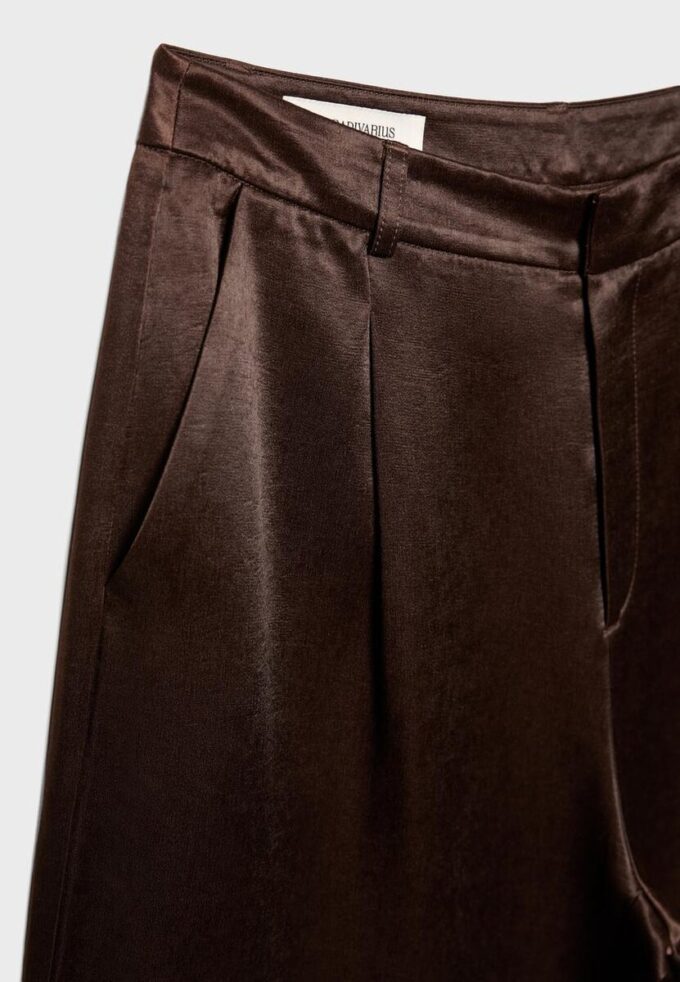 Satin Bermuda Shorts with Darts Satin Bermuda Shorts with Darts