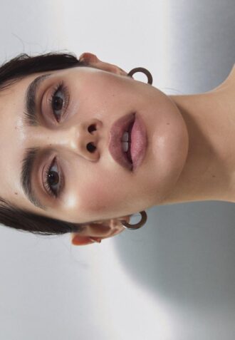 Set of 2 Waterproof Earrings