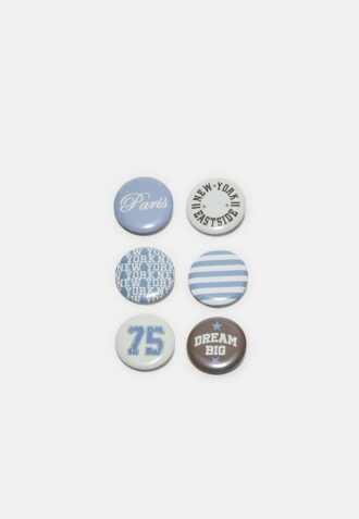 Set of 6 Pins