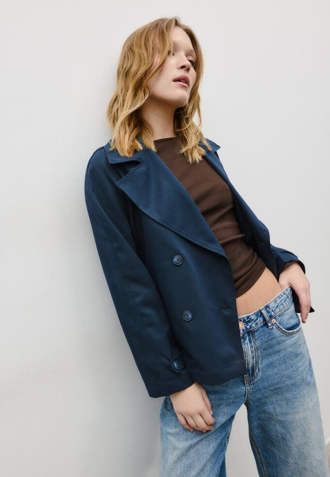 Short Flowing Trench Coat with Belt Short Flowing Trench Coat with Belt