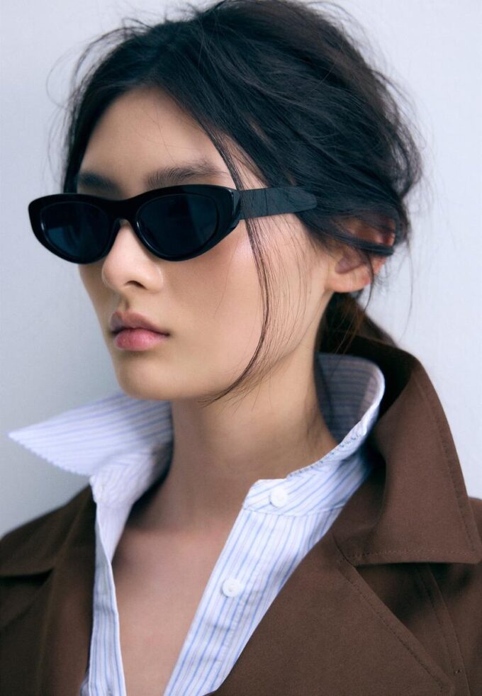 Short Flowing Trench Coat with Belt Short Flowing Trench Coat with Belt